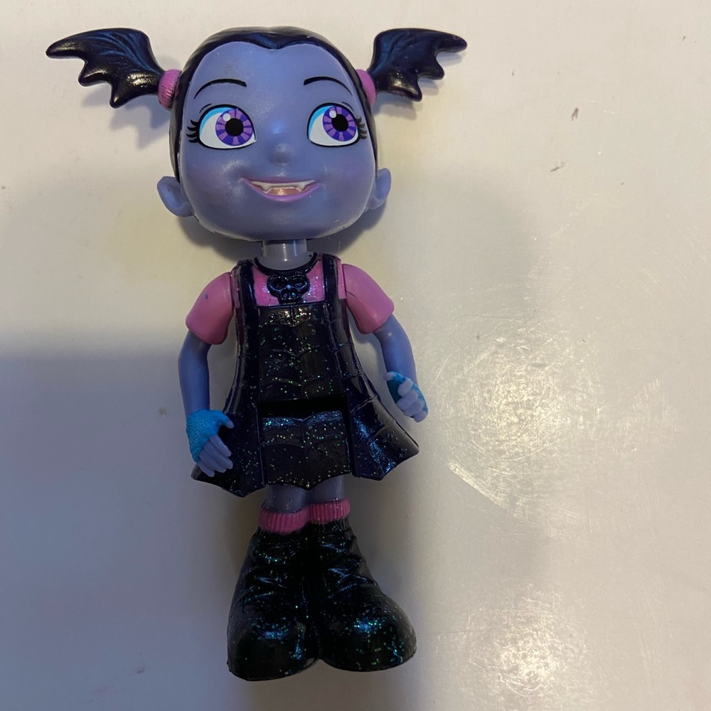 Vampirina Disney Junior Ghoul Doll 3” Figure